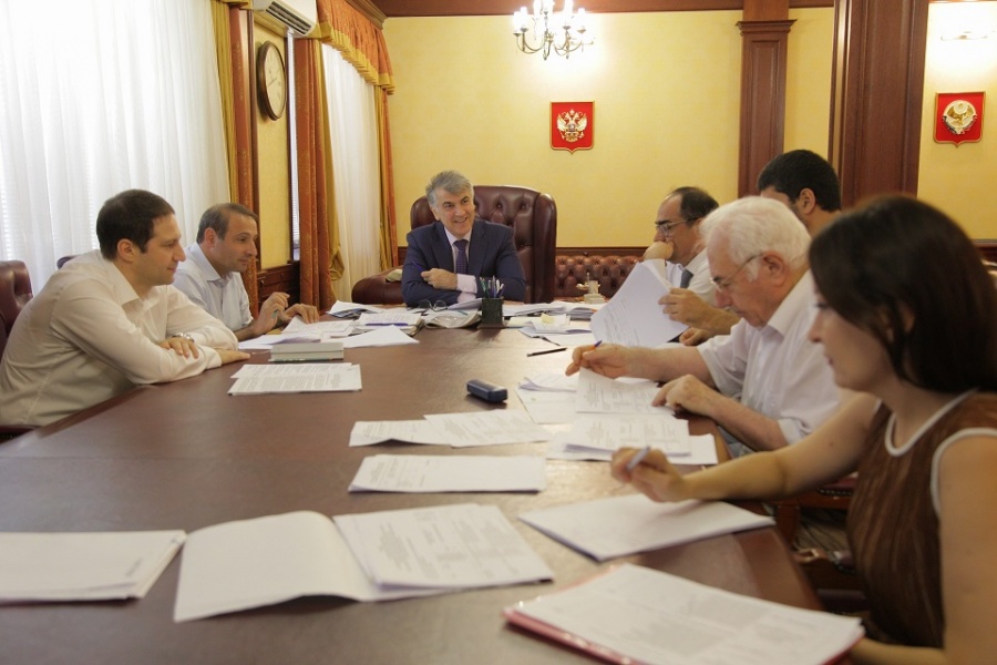 В Министерстве по земельным, имущественным отношениям и вопросам торговли РД прошел конкурс на замещение вакантных должностей государственной гражданской службы